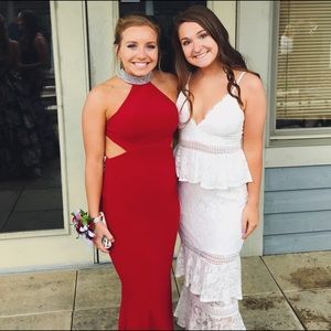 Meet your Posher, Issie